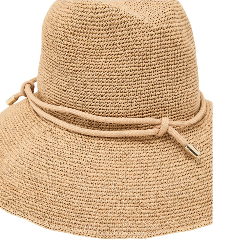 Emporio Armani Hut aus Papiergeflecht